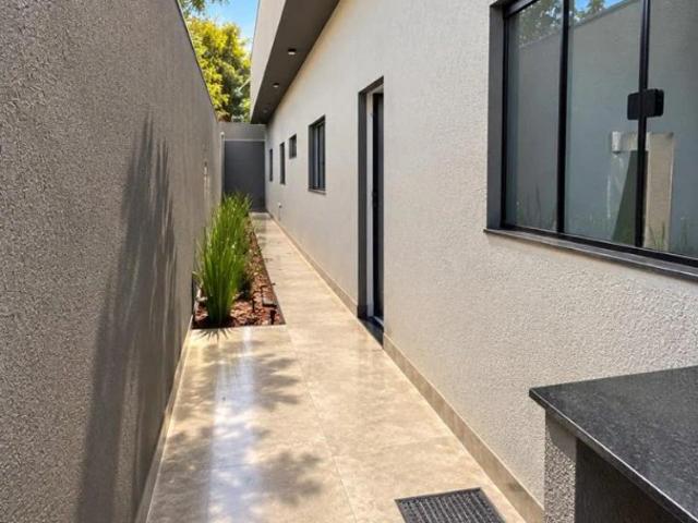 Casa venda em Rio Verde, Região Geográfica Intermediária de Rio Verde