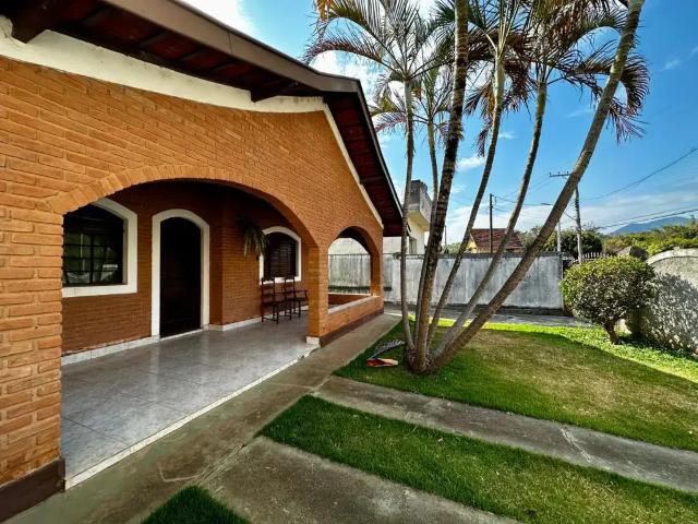 Casa venda em Região Imediata de Taubaté-Pindamonhangaba, Região Metropolitana do Vale do Paraíba e Litoral Norte