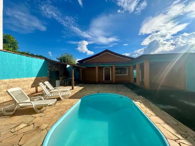 Casa venda em Região Imediata de Taubaté-Pindamonhangaba, Região Metropolitana do Vale do Paraíba e Litoral Norte
