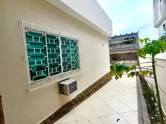 Casa venda em Mutondo, São Gonçalo