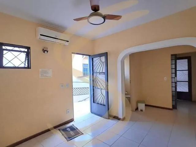 Casa venda em São José do Rio Pardo, Região Geográfica Intermediária de Campinas