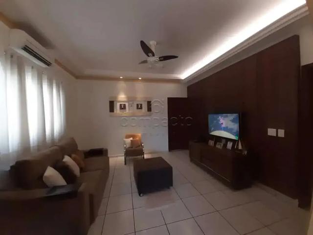 Casa venda em Região Imediata de São José do Rio Preto, Região Metropolitana de São José do Rio Preto
