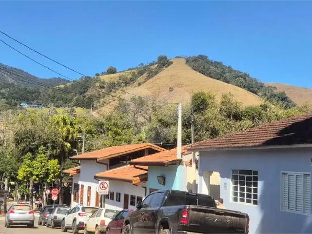 Casa venda em Região Imediata de São José dos Campos, Região Metropolitana do Vale do Paraíba e Litoral Norte