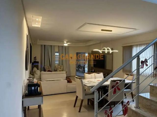 Casa venda em Região Imediata de São José dos Campos, Região Metropolitana do Vale do Paraíba e Litoral Norte
