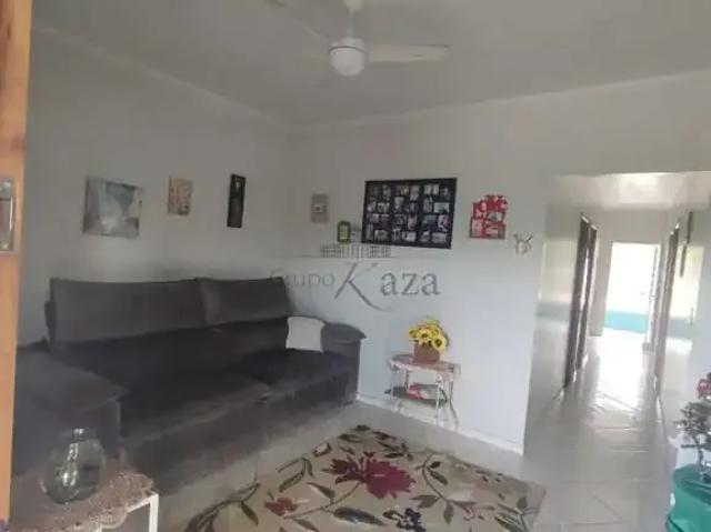 Casa venda em Região Imediata de São José dos Campos, Região Metropolitana do Vale do Paraíba e Litoral Norte