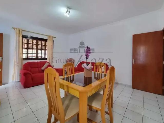 Casa venda em Região Imediata de São José dos Campos, Região Metropolitana do Vale do Paraíba e Litoral Norte