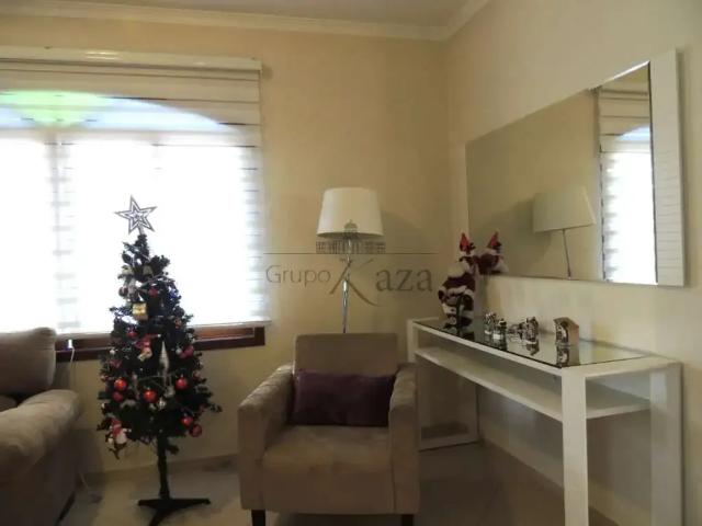 Casa venda em Região Imediata de São José dos Campos, Região Metropolitana do Vale do Paraíba e Litoral Norte