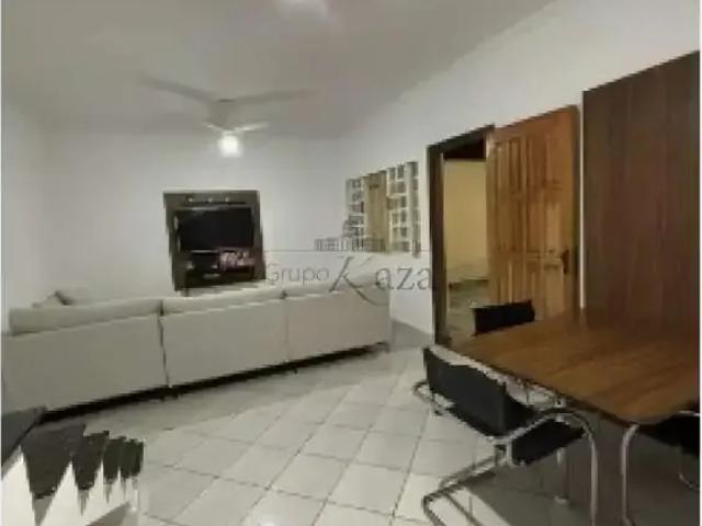 Casa venda em Região Imediata de São José dos Campos, Região Metropolitana do Vale do Paraíba e Litoral Norte