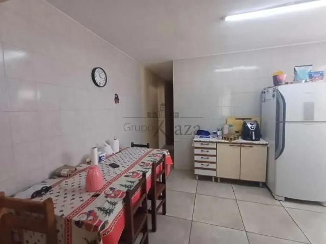 Casa venda em Região Imediata de São José dos Campos, Região Metropolitana do Vale do Paraíba e Litoral Norte