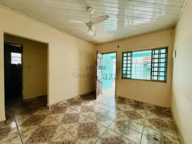 Casa venda em Região Imediata de São José dos Campos, Região Metropolitana do Vale do Paraíba e Litoral Norte