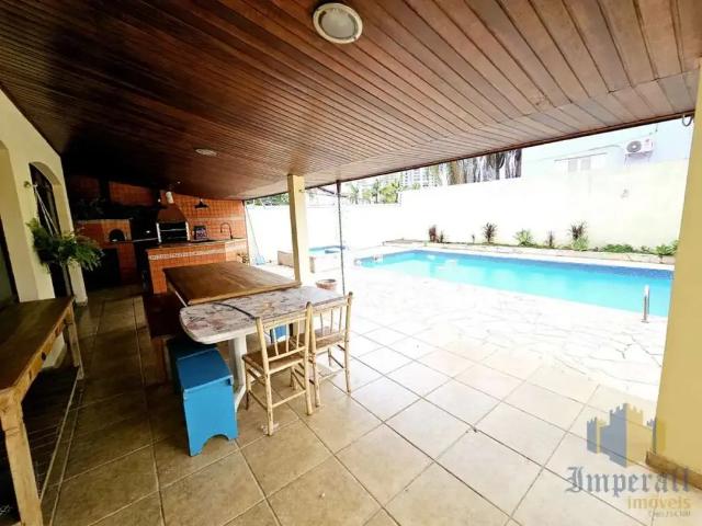 Casa venda em Região Imediata de São José dos Campos, Região Metropolitana do Vale do Paraíba e Litoral Norte