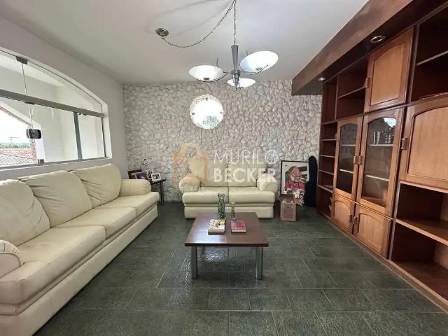 Casa venda em Região Imediata de São José dos Campos, Região Metropolitana do Vale do Paraíba e Litoral Norte
