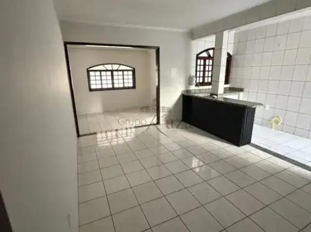 Casa venda em Região Imediata de São José dos Campos, Região Metropolitana do Vale do Paraíba e Litoral Norte