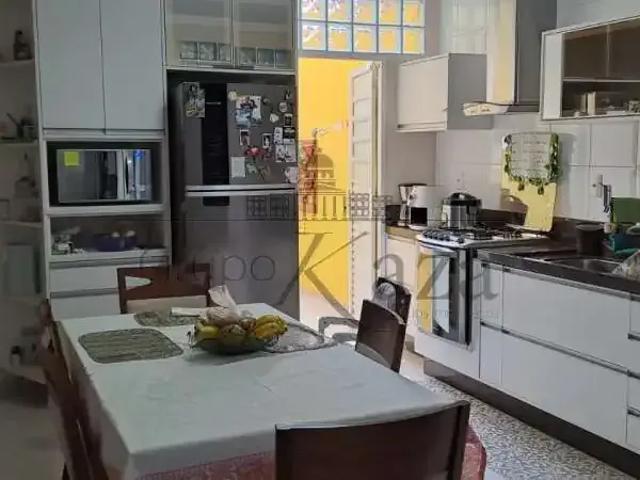 Casa venda em Região Imediata de São José dos Campos, Região Metropolitana do Vale do Paraíba e Litoral Norte