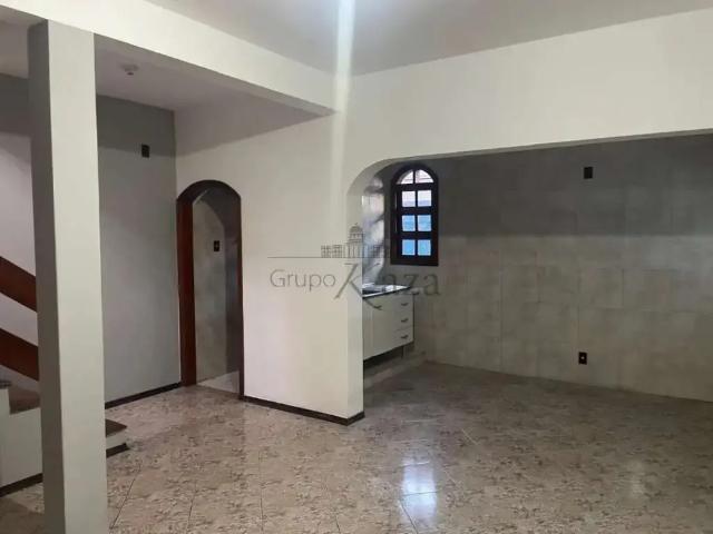 Casa venda em Região Imediata de São José dos Campos, Região Metropolitana do Vale do Paraíba e Litoral Norte