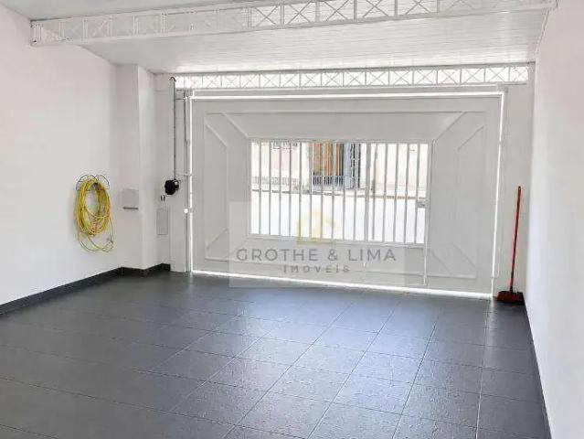 Casa venda em Região Imediata de São José dos Campos, Região Metropolitana do Vale do Paraíba e Litoral Norte