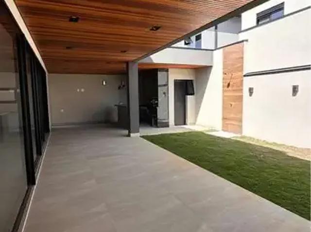 Casa venda em Região Imediata de São José dos Campos, Região Metropolitana do Vale do Paraíba e Litoral Norte