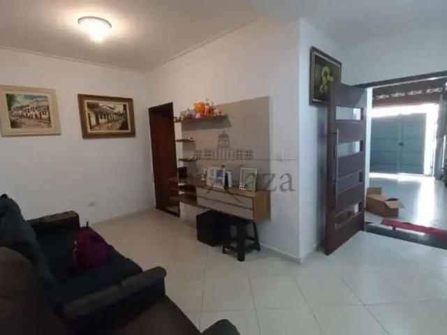 Casa venda em Região Imediata de São José dos Campos, Região Metropolitana do Vale do Paraíba e Litoral Norte