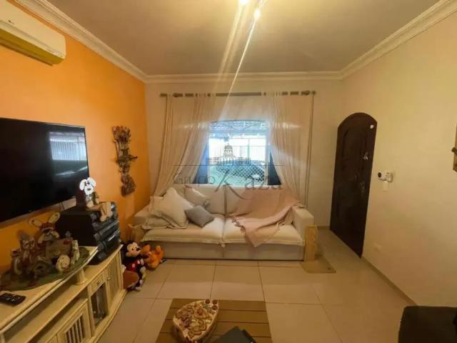 Casa venda em Região Imediata de São José dos Campos, Região Metropolitana do Vale do Paraíba e Litoral Norte