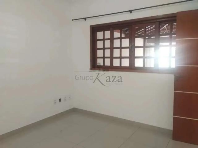 Casa venda em Região Imediata de São José dos Campos, Região Metropolitana do Vale do Paraíba e Litoral Norte