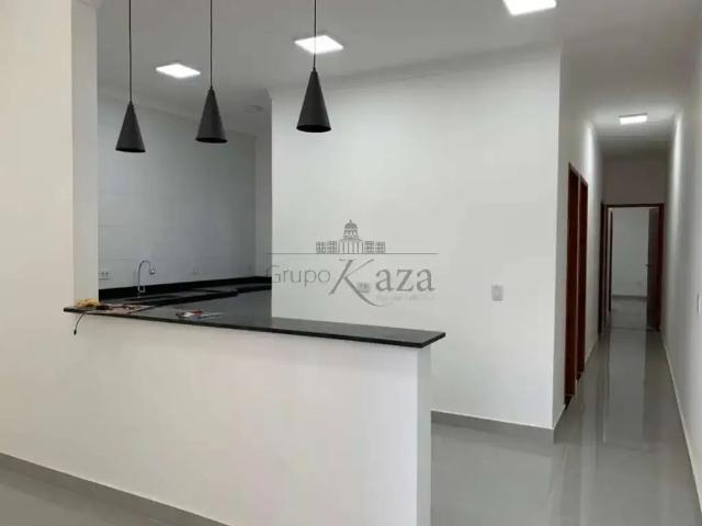 Casa venda em Região Imediata de São José dos Campos, Região Metropolitana do Vale do Paraíba e Litoral Norte