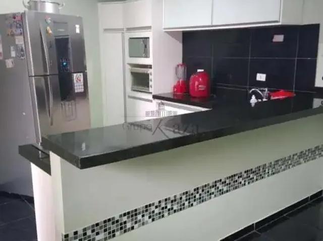 Casa venda em Região Imediata de São José dos Campos, Região Metropolitana do Vale do Paraíba e Litoral Norte