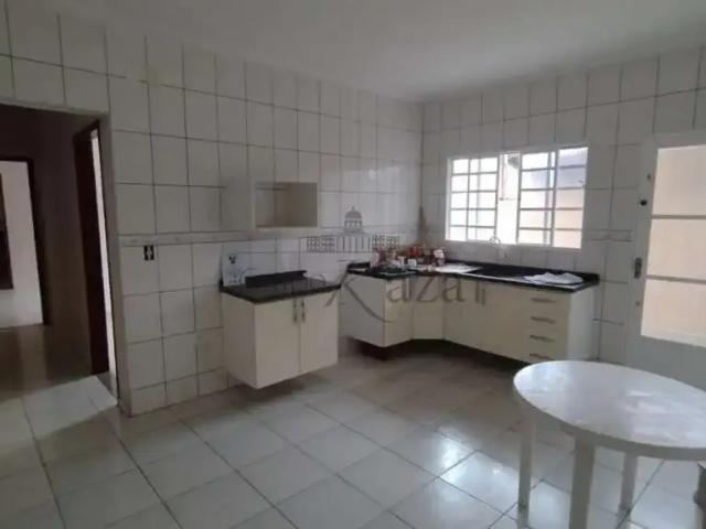 Casa venda em Região Imediata de São José dos Campos, Região Metropolitana do Vale do Paraíba e Litoral Norte