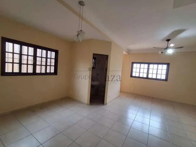 Casa venda em Região Imediata de São José dos Campos, Região Metropolitana do Vale do Paraíba e Litoral Norte