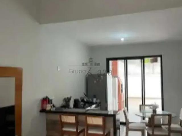 Casa venda em Região Imediata de São José dos Campos, Região Metropolitana do Vale do Paraíba e Litoral Norte