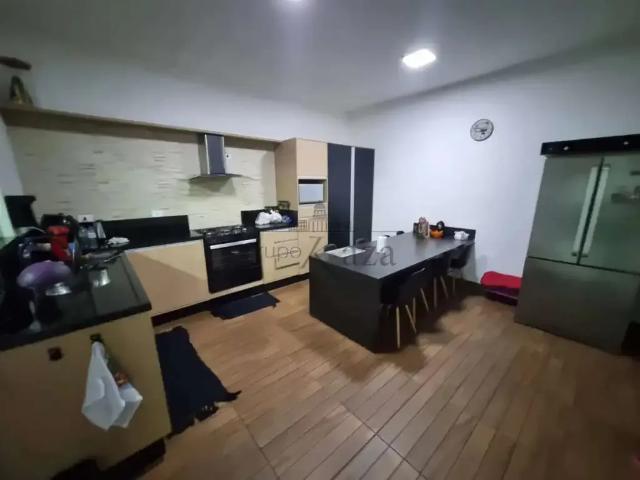 Casa venda em Região Imediata de São José dos Campos, Região Metropolitana do Vale do Paraíba e Litoral Norte