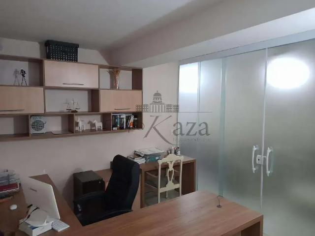 Casa venda em Região Imediata de São José dos Campos, Região Metropolitana do Vale do Paraíba e Litoral Norte
