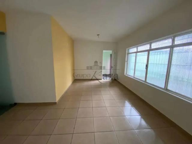 Casa venda em Região Imediata de São José dos Campos, Região Metropolitana do Vale do Paraíba e Litoral Norte