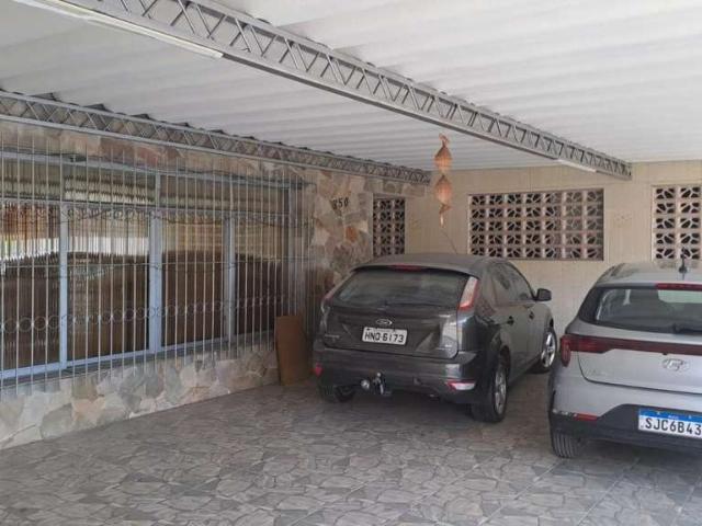 Casa venda em Região Imediata de São José dos Campos, Região Metropolitana do Vale do Paraíba e Litoral Norte