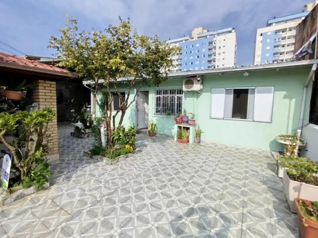 Casa venda em Região Geográfica Imediata de Florianópolis, São José
