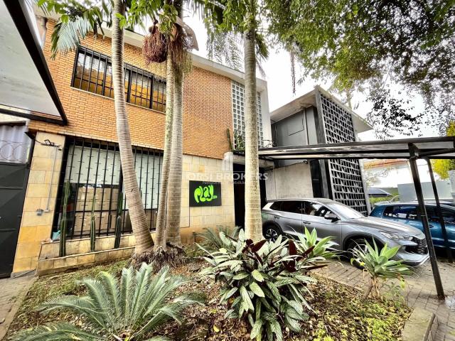 Casa venda em Moema, São Paulo