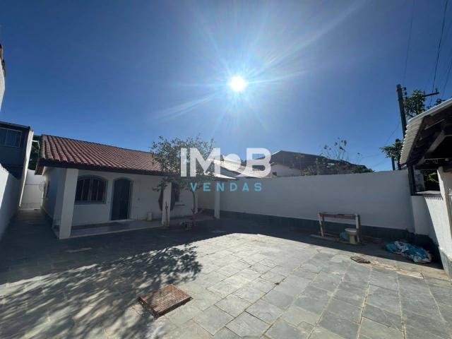 Casa venda em São Pedro da Aldeia, Região Geográfica Intermediária de Macaé-Rio das Ostras-Cabo Frio
