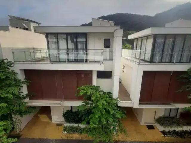 Casa venda em Região Imediata de Caraguatatuba-Ubatuba-São Sebastião, Região Metropolitana do Vale do Paraíba e Litoral Norte