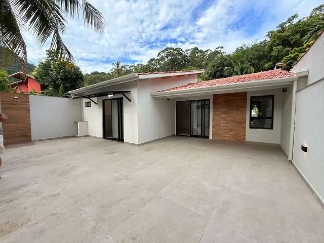 Casa venda em Região Imediata de Caraguatatuba-Ubatuba-São Sebastião, Região Metropolitana do Vale do Paraíba e Litoral Norte