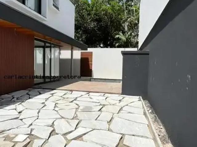 Casa venda em Região Imediata de Caraguatatuba-Ubatuba-São Sebastião, Região Metropolitana do Vale do Paraíba e Litoral Norte