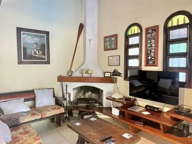 Casa venda em Região Imediata de Caraguatatuba-Ubatuba-São Sebastião, Região Metropolitana do Vale do Paraíba e Litoral Norte