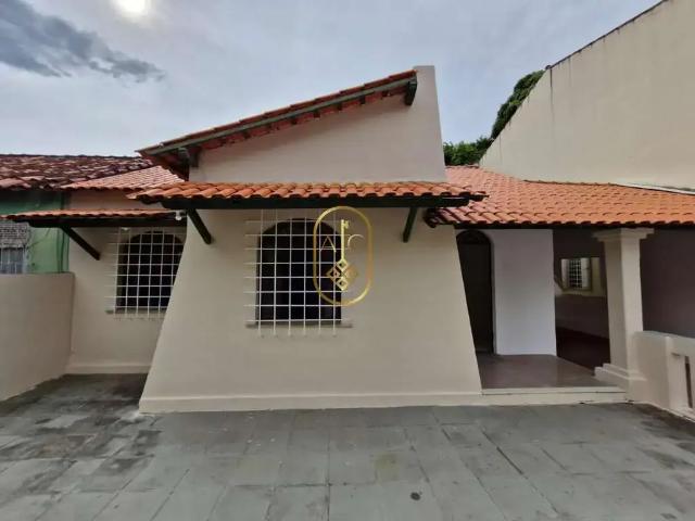 Casa venda em Região Geográfica Imediata de Salvador, Região Metropolitana de Salvador