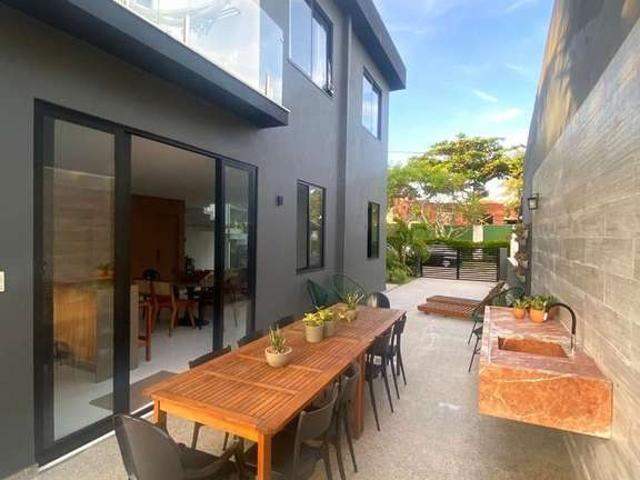 Casa venda em Região Geográfica Imediata de Salvador, Região Metropolitana de Salvador