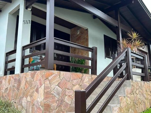 Casa venda em Santa Cruz do Sul, Região Geográfica Intermediária de Santa Cruz do Sul - Lajeado