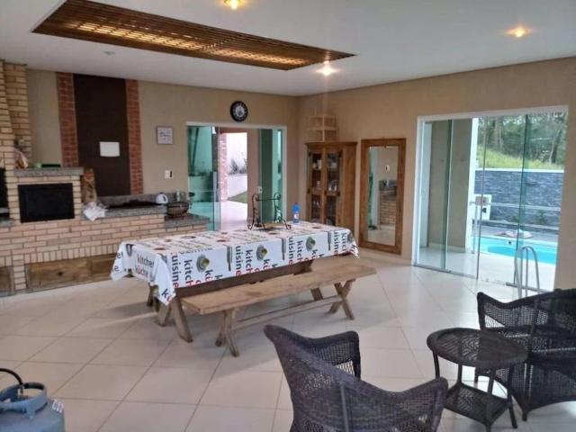 Casa venda em Santa Isabel