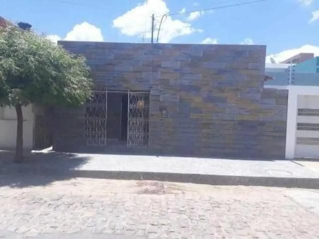 Casa venda em Região Geográfica Imediata de Petrolina, Região Administrativa Integrada de Desenvolvimento do Polo Petrolina e Juazeiro