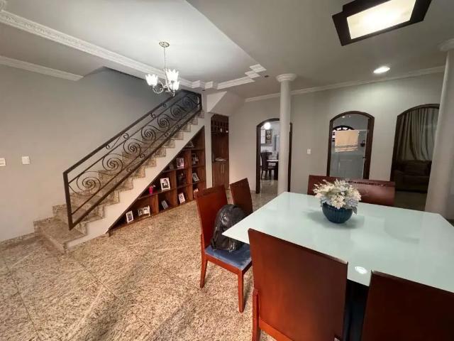 Casa venda em Santana do Paraíso, Região Geográfica Intermediária de Ipatinga