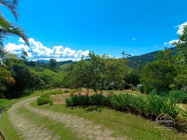 Casa venda em Região Imediata de Taubaté-Pindamonhangaba, Região Metropolitana do Vale do Paraíba e Litoral Norte
