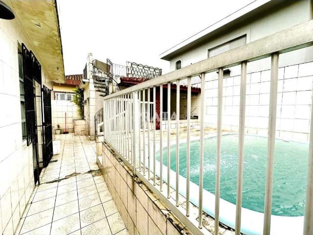 Casa venda em Bom Retiro, Santos