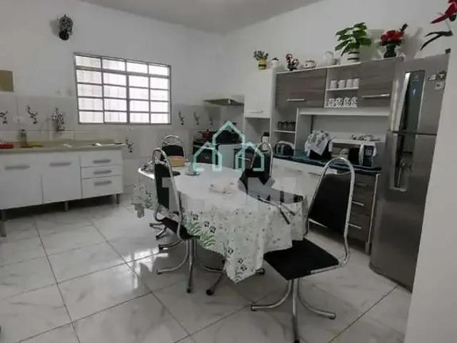 Casa venda em Região Imediata de Taubaté-Pindamonhangaba, Região Metropolitana do Vale do Paraíba e Litoral Norte