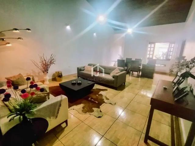 Casa venda em Região Imediata de Taubaté-Pindamonhangaba, Região Metropolitana do Vale do Paraíba e Litoral Norte